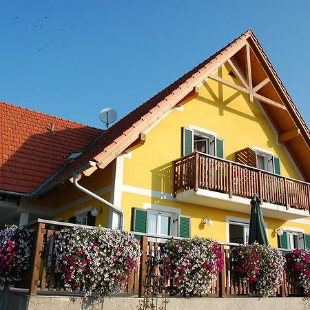 Weingut-Gaestehaus Birnstingl Gamlitz Chambre photo